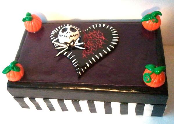 Alternativecuri's tweet photo. #Pricedrop #Discounted #Nightmarebeforechristmas #Jackskellington #Jewelry box http://t.co/qKc56ueoH3 http://t.co/ZdAyeH9azm