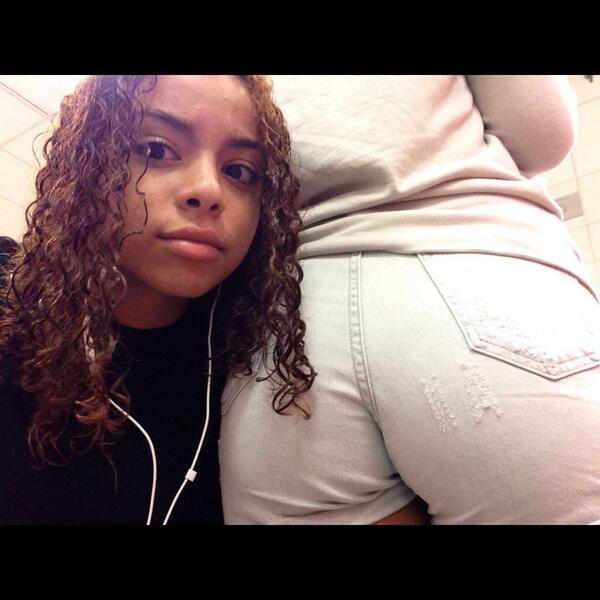 JasmariG's tweet photo. #namethatbooty http://t.co/9HkOe0BA2Q