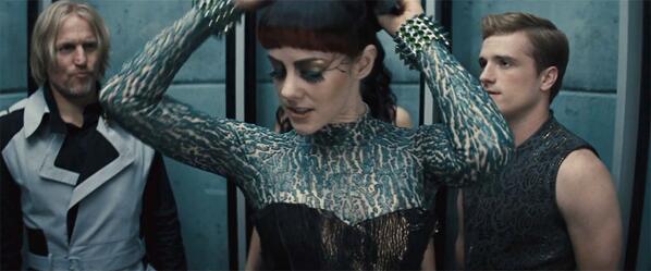 hungergamesnet's tweet image. Watch: Josh Hutcherson and Jena Malone on the new cast in #CatchingFire: hunger-games.net/watch-josh-hut…