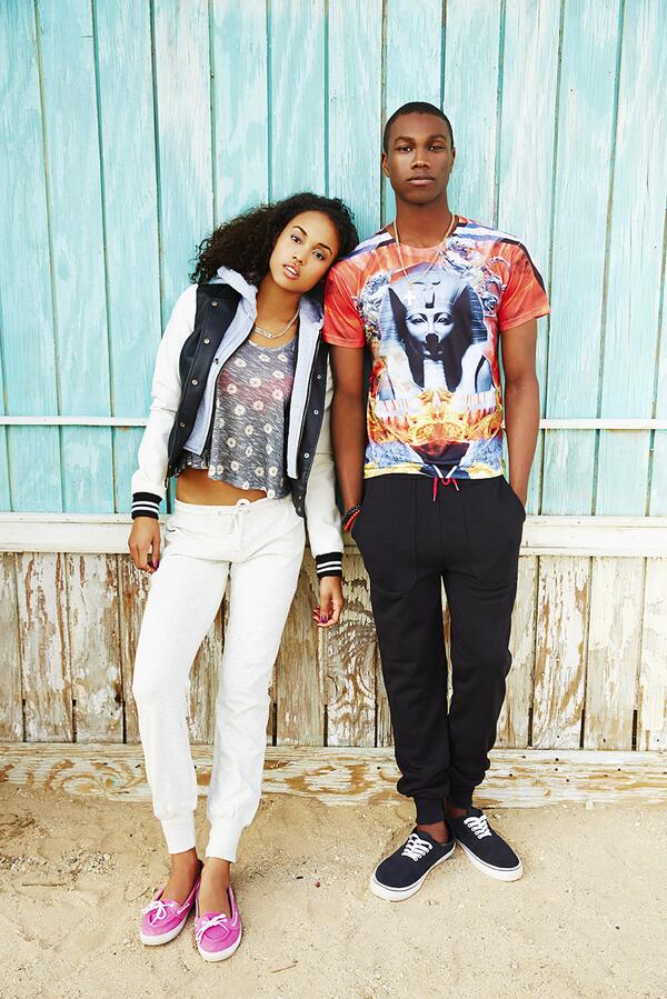 rue21's tweet photo. #Trend alert: Can't get enough #jogger pants! Guys start at just $16.99 &amp; girls are #BOGO $5! http://t.co/3cxxaT49CK http://t.co/e5ZOd2wSDp