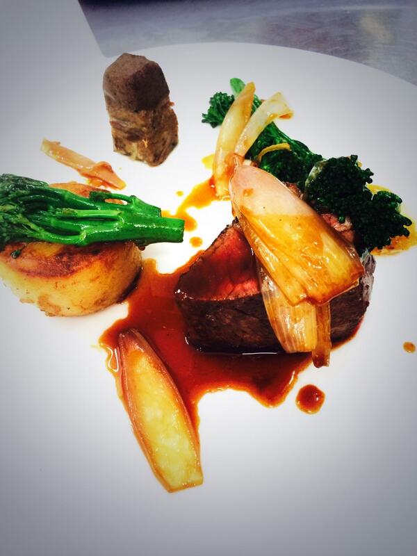 ExecChefFoxhill's tweet image. Surrey farms fillet steak, duck &amp;amp; truffle pate, pomme fondant, tender stem, red wine &amp;amp; shallot sauce @FoxhillsSurrey