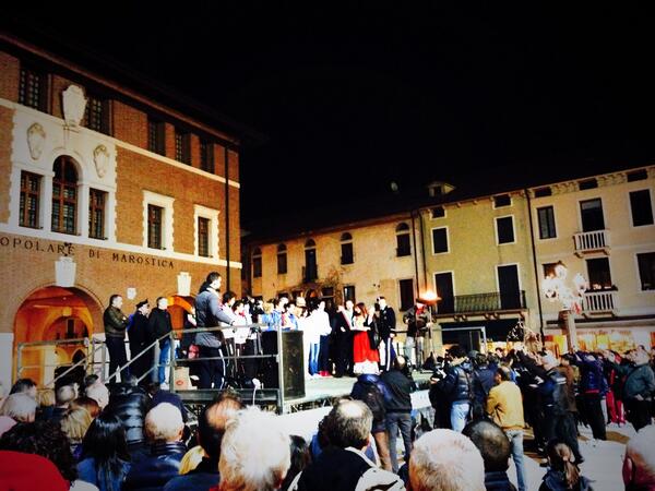MorenaStocchero's tweet photo. Cerimonia apertura #Cross2014 #atletica #piazzascacchi #marostica http://t.co/JgHBJHre13