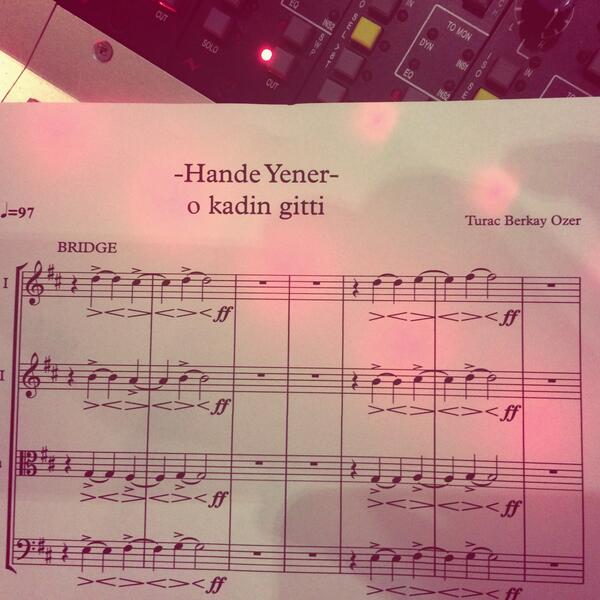 Hande Yener 👍👍