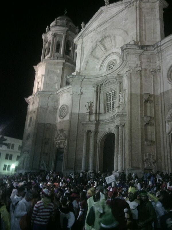 loleamesa's tweet photo. #carnaval#cadiz#2014 http://t.co/ekrx8MIk4i