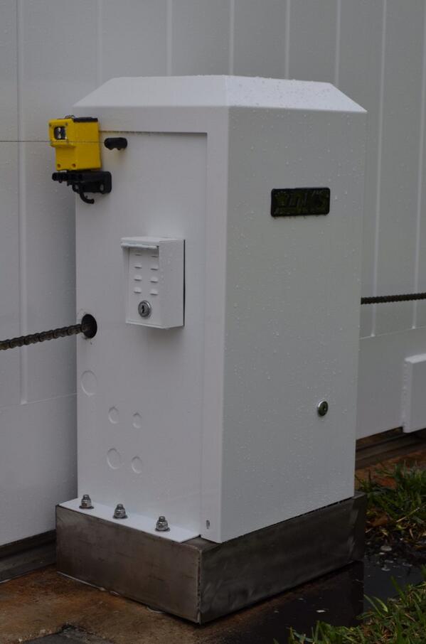 305GateOperator tweet picture