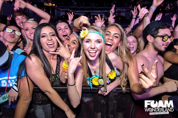 FoamWonderland's tweet photo. Spring fever is upon us! #ComeGetWild http://t.co/4uN4V6I7ik