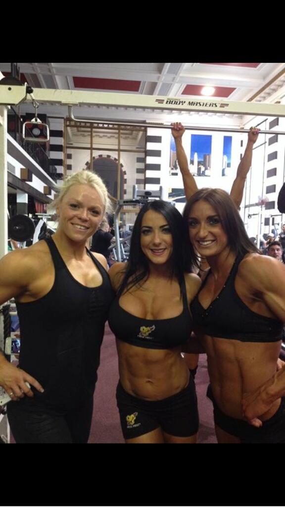 Fit4LifeRiaWard's tweet photo. Love this pic #arnold2014 #teamGB #teambsn @SuFarrellFigure http://t.co/DGnyYJlEHq