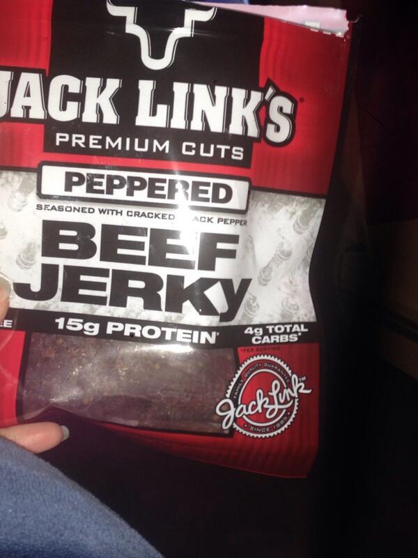 KaceyLynn22's tweet photo. @ryguy_4 @VraaMoney @ThatKidColvin free beef jerky at #tlofts http://t.co/E2343DVHQA
