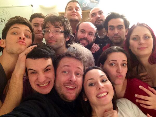 Olydri_Noob's tweet photo. Hollywood n'a qu'à aller se r'habiller ! Le selfie des Noob est dans la place #Buzz http://t.co/gmrwB2V9lc