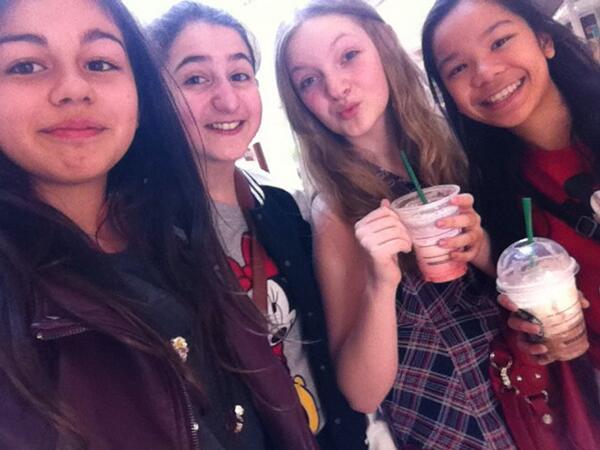 bloggerspost's tweet photo. Just finished shopping with these girls 👌 @itsangelinalow http://t.co/MfPkkjd1Xh