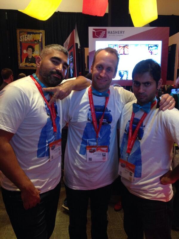 edmunds's tweet photo. The Edmunds team is ready for the 80s Prom happy hour in #CMLounge @ 4pm. Stop by for a motor oil margarita! #SXSW http://t.co/aVXS3026Go
