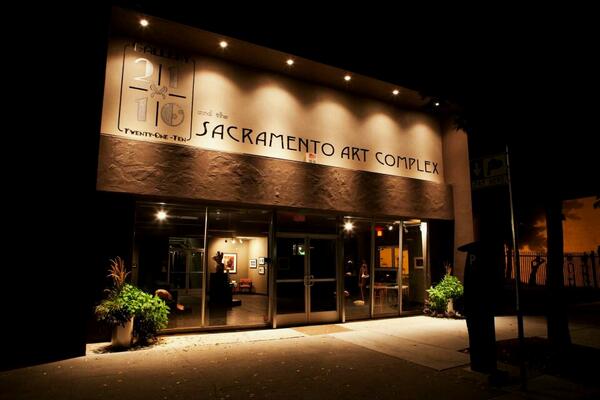 SACATOMATOES's tweet photo. We're headed to 2nd Sat at @gallery2110 ! Come by from 530-830 to for some great art &amp; eats! See u at 21st &amp;  K http://t.co/oWe0R1A8Z3