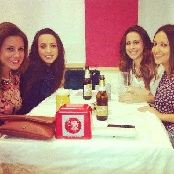 PamelaMilln's tweet photo. (L) !! Bonitas mias @AlfaroAmanda  @MartinaTole @mariahoces http://t.co/l8AeyR9hSF