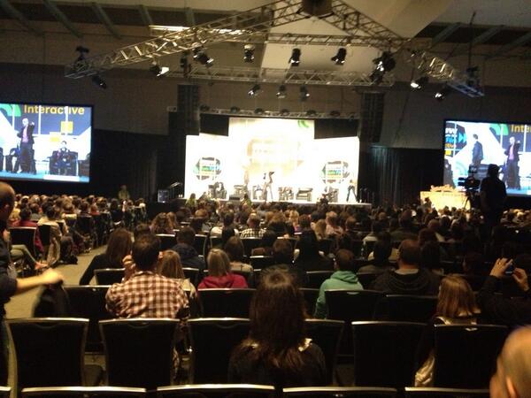 kv_viren's tweet image. Waw Now my #KevinBaconNumber is One! #SXSW Great Session. Thanks @KevinBacon @6degrees2bacon