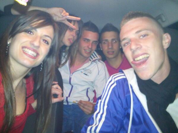 RuperGraw's tweet photo. A despedir el barraka cmo tokaaaa¡¡¡ #EseGraoQueSeNote @RaquelBadiyo1 @RamonMascarell #maRina #petorroo buuu esos tts http://t.co/U5O8u6dqjL