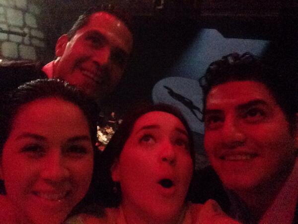 #Selfie La famiglia visitando al gran musical @HNMPL_MX cc <a href="/ReginaBlandon/">Regina Blandón</a>