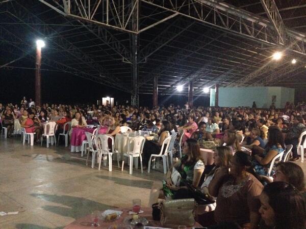 mbetel12's tweet photo. Chá das Pérolas do Norte LOTADO! Deus é fiel! http://t.co/eCmmyWL5IL