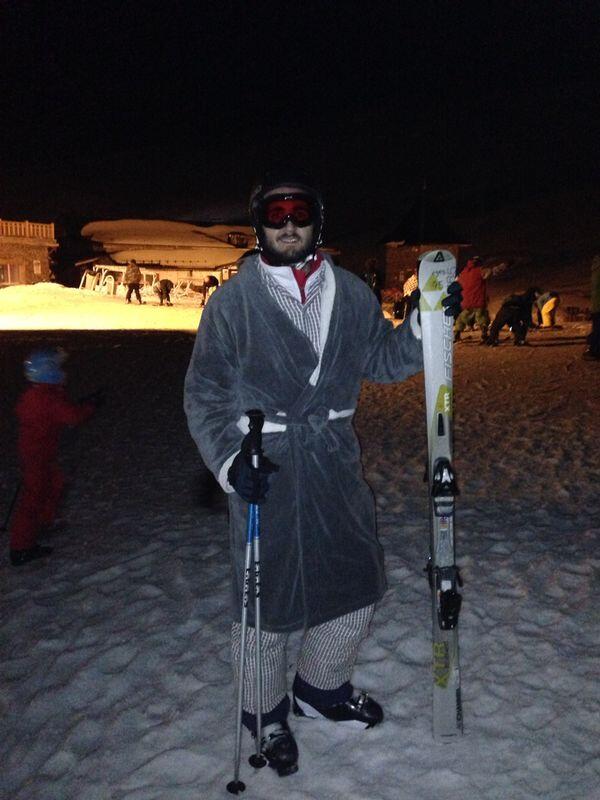 josema53's tweet photo. Gran día hoy en @websierranevada ! Disfrutando mucho en el #CarnavalSN http://t.co/XHc4JUy9Tb