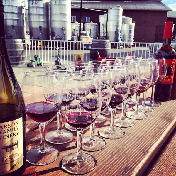 JFire_Place's tweet photo. Doesn't get better than this! #sonoma #familyaffair @MakeupbySelyca @CaraAtWoodford @AlexRiley  @MJGillis http://t.co/nznSCZqaGS