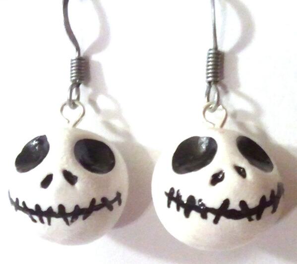 Alternativecuri's tweet photo. #Nightmarebeforechristmas #Jackskellington #Earrings #Jewelry #ebay http://t.co/Rn6KU9FXg0 http://t.co/OMc7Wo1Y7g
