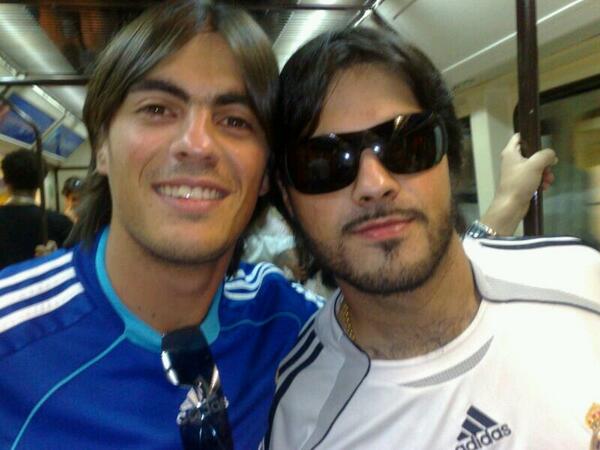 pedrosaray's tweet photo. @pepito330cd  Felicidades plas!!! K cumplas muchos mas!!! Y a ver k te pagas!!! http://t.co/OiT64hswQy
