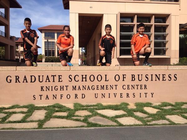 Vega_FC's tweet photo. Incredible day @StanfordBiz! Tour of campus, Q&amp;A w GSB students, and played some footy. #NotANormalFootballClub http://t.co/lxO4TiPtJk