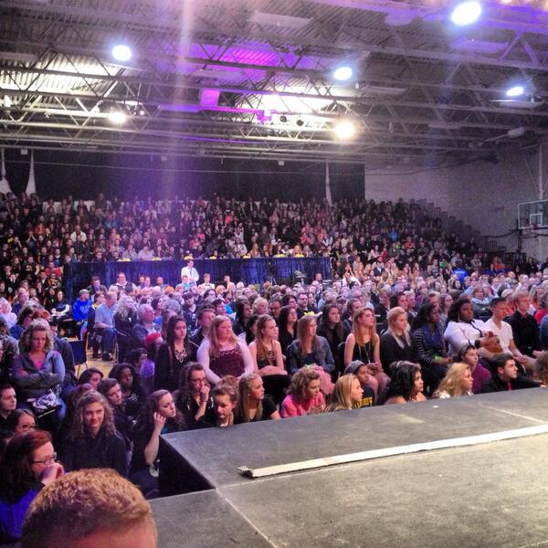 tgspectacular's tweet photo. It's a full house at Totino-Grace! http://t.co/Vq2x78Uu0o