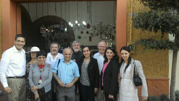 _SOCREJAL's tweet photo. Los profesores Montes, Fernández, Nandedkar, Deletis y Pease en Tlaquepaque con parte del comité organizador http://t.co/EgzDKP0eKT
