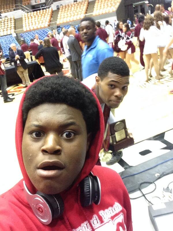 cam_walden's tweet image. Selfie game #2strong #mvp😎😏