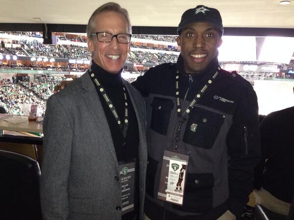 lyonsden215's tweet image. With my friend Kendall Lyons @CartoonDaily1 at the Stars Game and Modano jersey retirement.  #SlacksAreBack #Stars