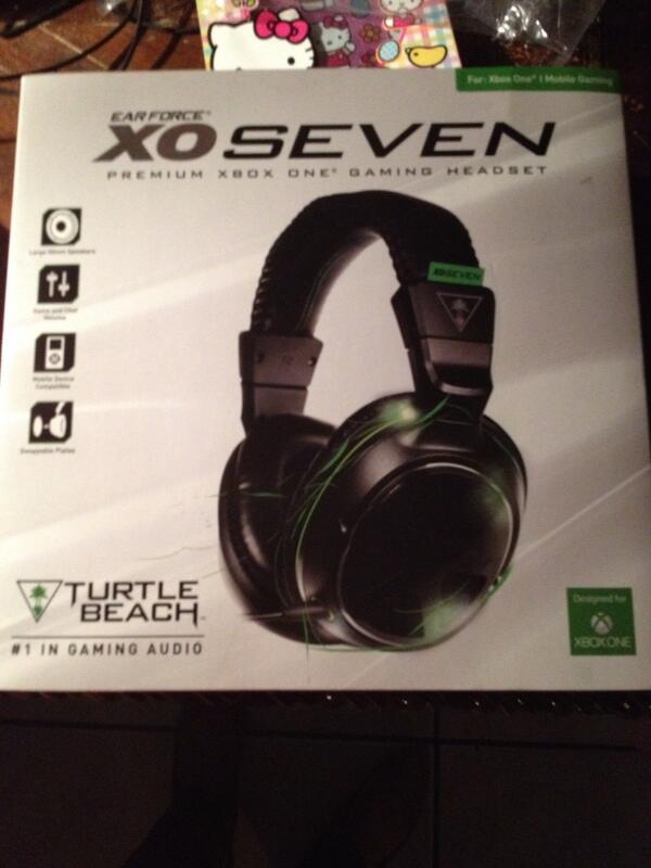 VaniChita's tweet image. Late birthday gift for my babe. #turtlebeaches #xboxone #xoSeven