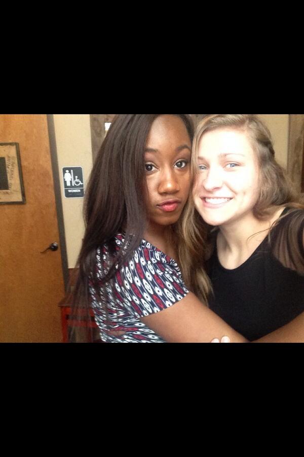 bwi11y's tweet image. In a fight but happy birthday lunch Rach #notthatwhite #poorlighting