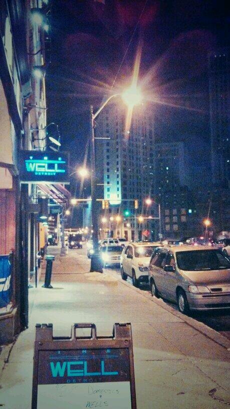 superbeezie's tweet photo. In the D. #detroit#bartime http://t.co/NgGq4cTXcb