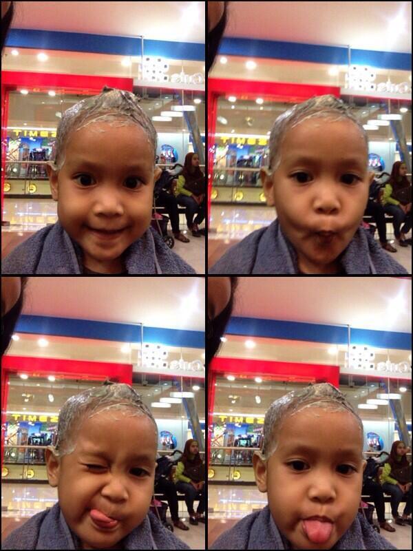 Nisaaaaz's tweet photo. Gaya banget si nisa http://t.co/HpLPfROZTg