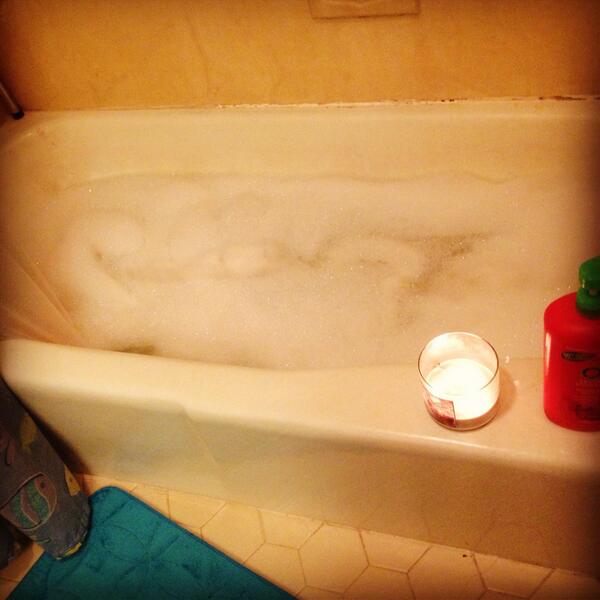 carmenkitty18's tweet photo. Bubble bath, candle, and death can for cutie. My boyfriend spoils me. http://t.co/GjhIg9MaAN