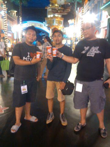 Addoohh pala gw nyalaaa... :D