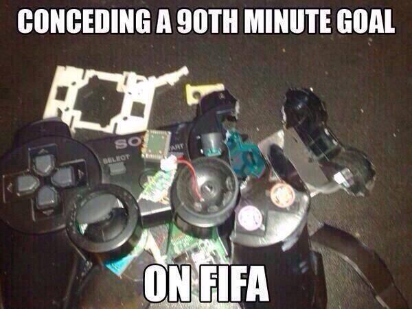 FootballFunnys's tweet photo. FIFA http://t.co/Nie8kIxWWV