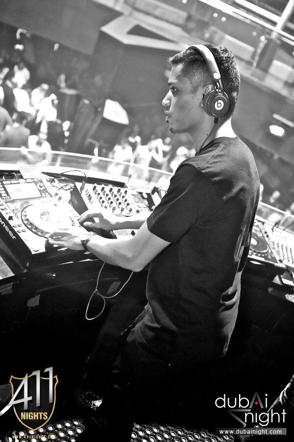 selektme's tweet photo. Did you catch @MrShefCodes on the decks last night at @411nights? He was bananas!! http://t.co/8L1o0fz9sv