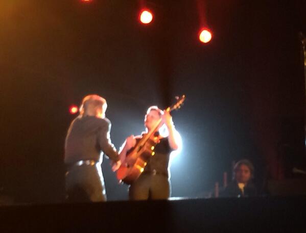 Прямая ссылка на встроенное изображение