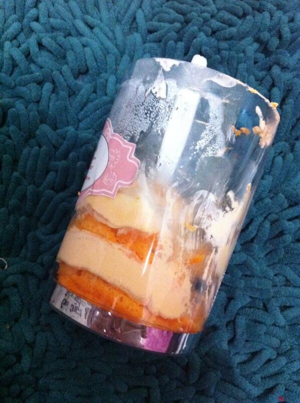 docmartshoes's tweet photo. Dijamin rasa cake in jar kita enak dan bikin ketagihan !!! #olshoppalembang #onlineshoppalembang http://t.co/AzsMtICk6G