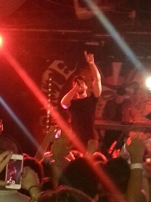yesenialbr's tweet photo. Somo was too good! #GreatNight http://t.co/OeYcy0sABh
