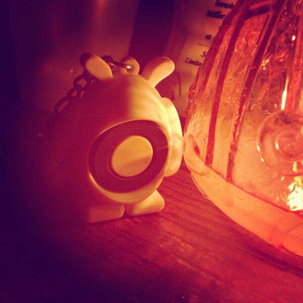 calcetines's tweet photo. Finding a home... Night is getting warm... #sxsw #ddbdoesaustin #austinpower http://t.co/5FbqF6UveL