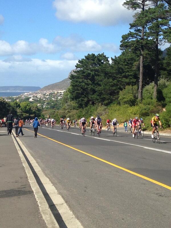 SouthernFixies's tweet photo. It's a beautiful day for the @CycleTour_SA today, despite a bit of wind ;) We're spectating on Suikerbossie! Enjoy! http://t.co/tRQKfpwQzN