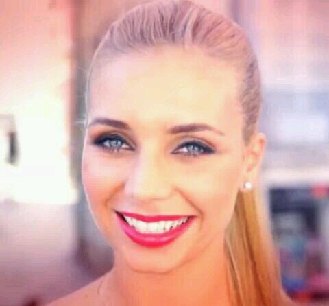 obrienesque's tweet image. Luciana Abreu #PostBadPortuguesa @BadPortuguesas