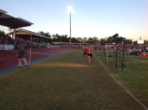 #bendifogift 1600 final back markers <a href="/CamClaytonator/">Cam</a>  4:00;96 from B Rowe 4:01:38and Justin Murphy