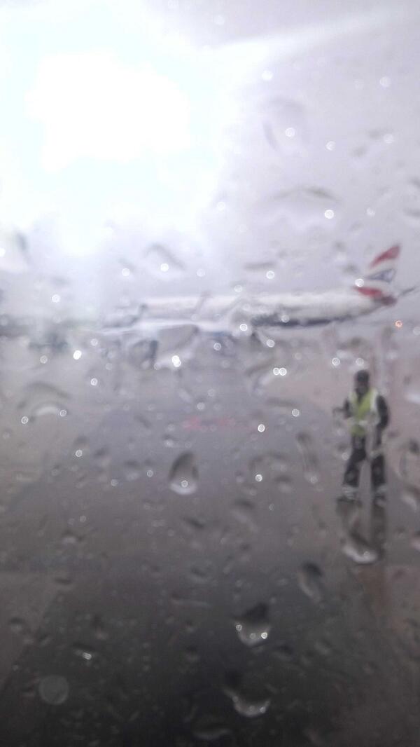 not sure we getting any cricket here in pe today..#gloomy.com