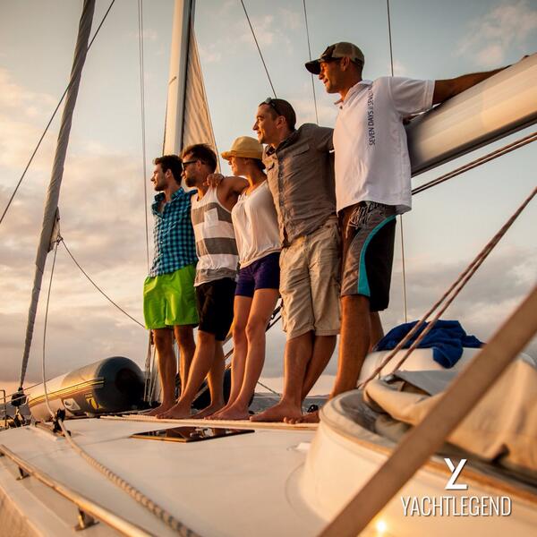YachtLegend's tweet photo. crew love // #bonding #newfriends #oldfriends #friendsoffriends #sailing #sunset #yachtlife #sailcheck #yacht http://t.co/tfiKaNMnFL
