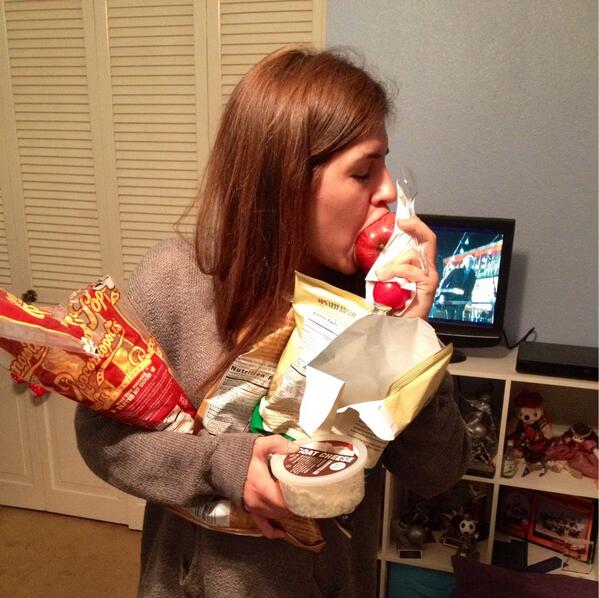 torikaiser13's tweet image. I wouldn't take her to McDonalds so... #2amSnack @Ohheyitsbelmina (holla at disney channel in the back) 😗👌