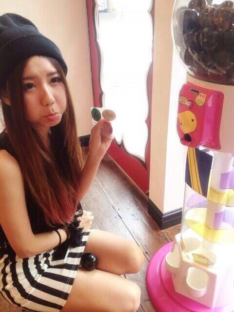lovescandalbot's tweet photo. ♪歌詞♪ チクタク時間ばかり過ぎて あの日のわたしはLong time ago でも夢だけ語って眠るより目の前のこと愛したいんだ [ピンヒールサーファー] https://t.co/1YGNh5KmkW