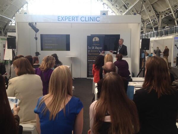 aestheticsgroup's tweet image. Last expert clinic of the day with Dr John Ashworth @ukaap1 on dermatological conditions at #ACE2014